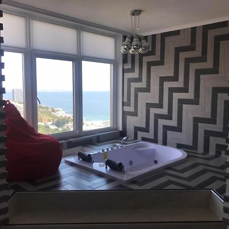 M&P Vip Appartments In Arkadia 敖德萨 外观 照片
