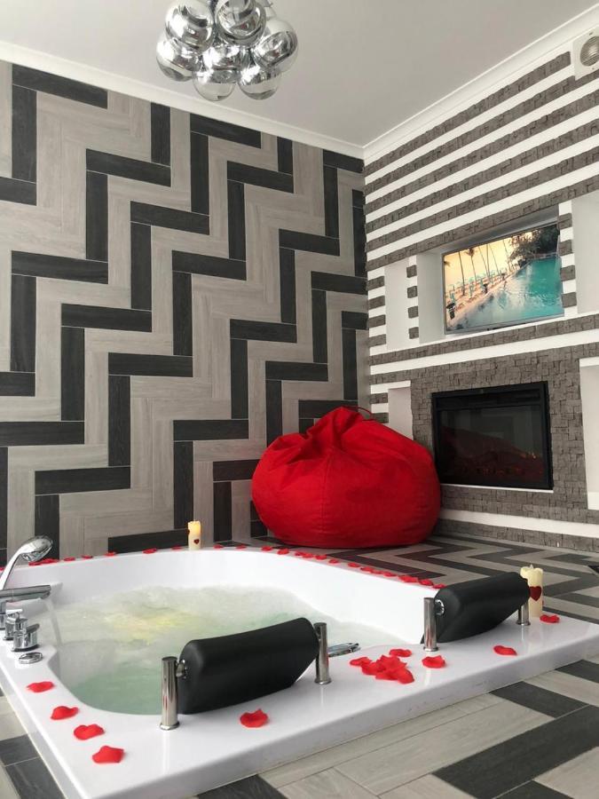 M&P Vip Appartments In Arkadia 敖德萨 外观 照片